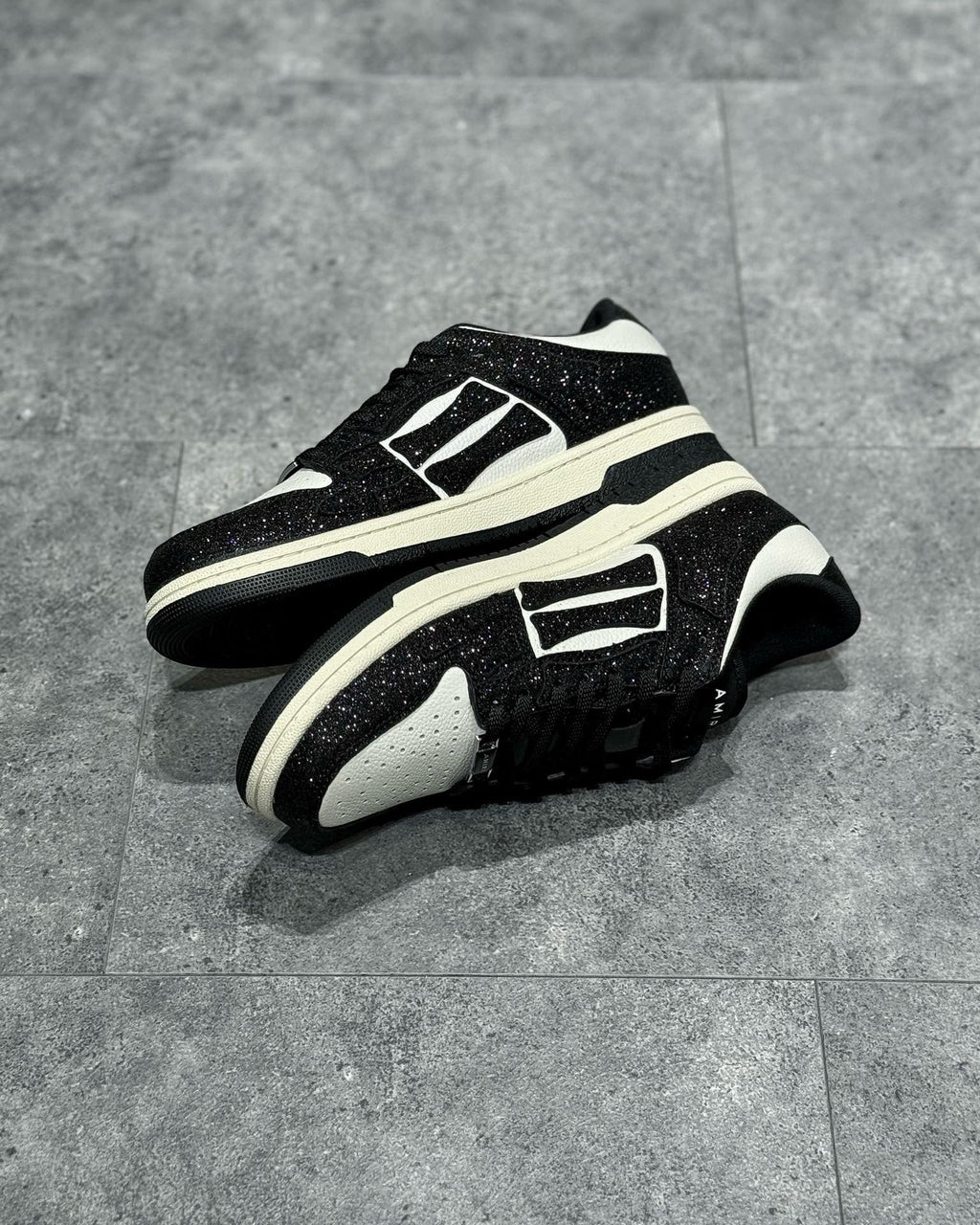 AMR Sneakers