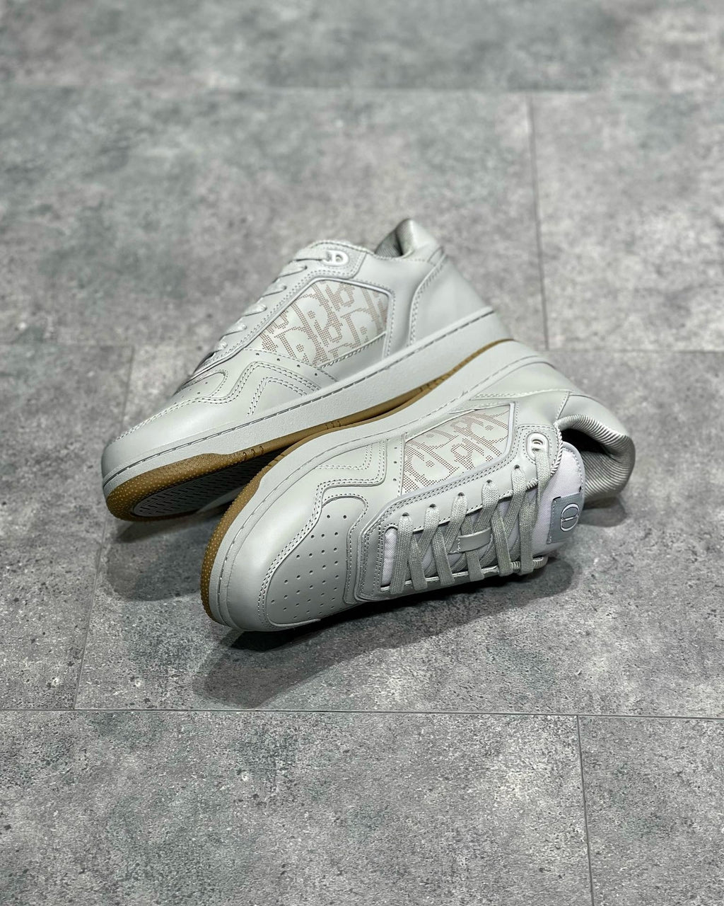 DIO Sneakers