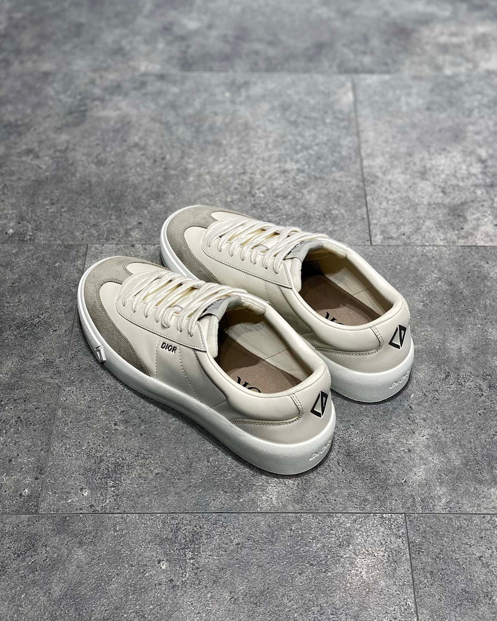 DIO Sneakers