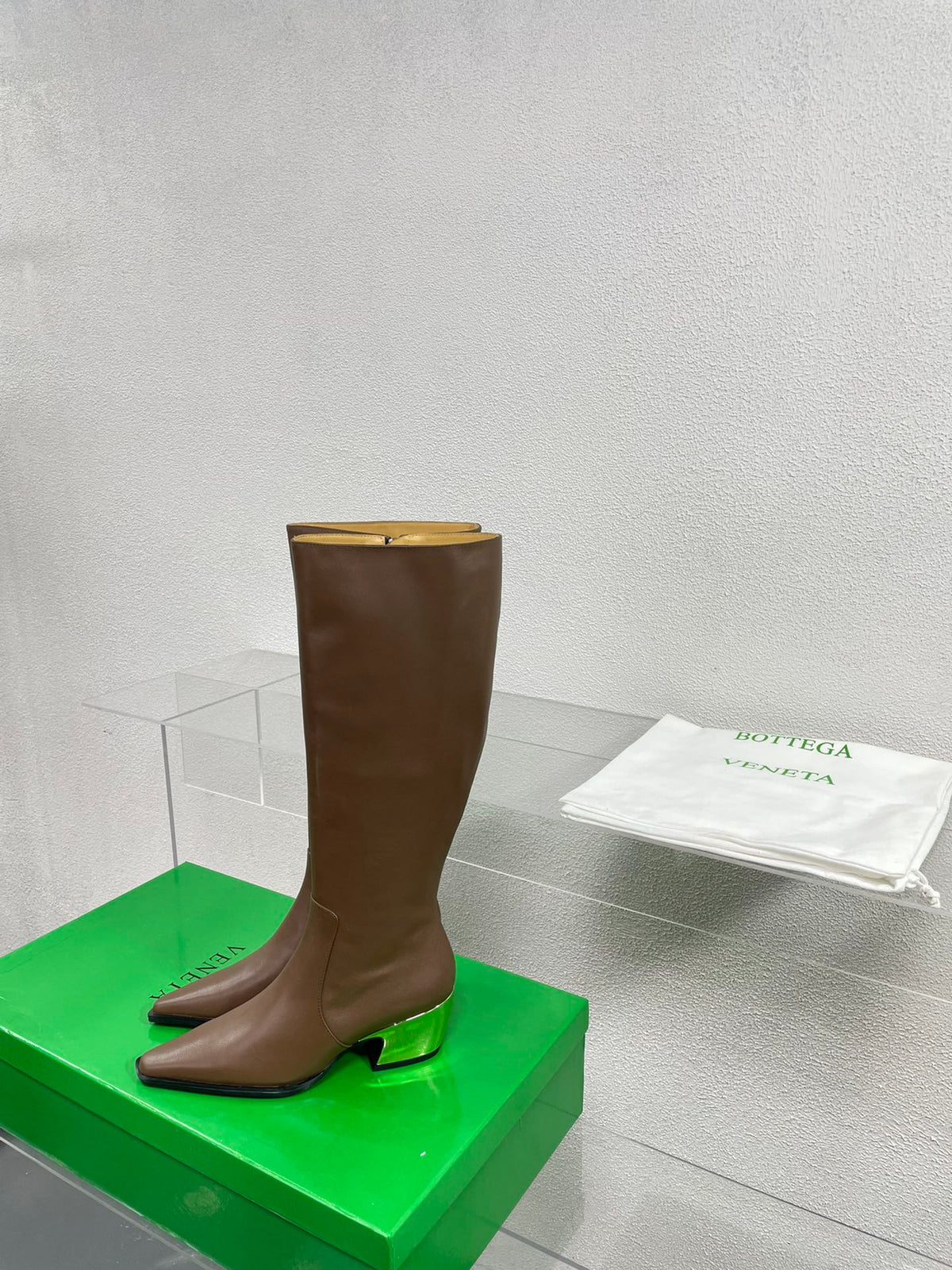 TEX HIGH BOOT IN MEDIUM BROWN PATENT CALFSKIN